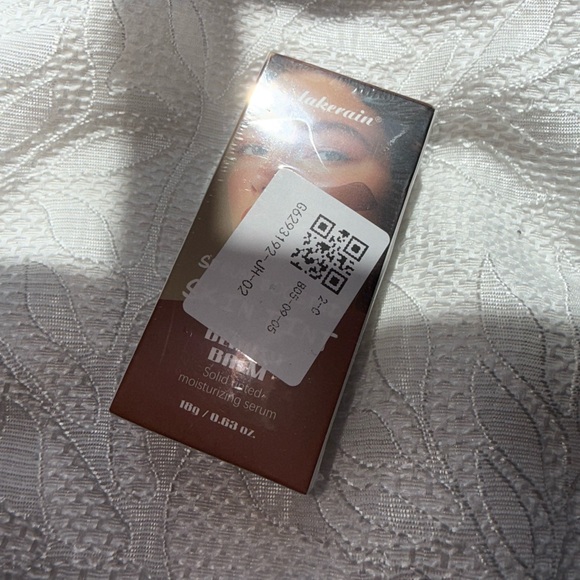 Solid Tinted Moisturizing Serum - Picture 1 of 4